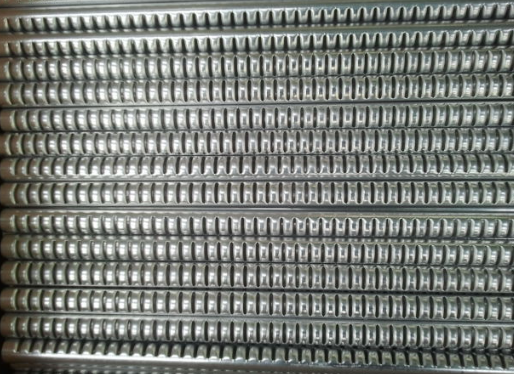 如何選擇集流管沖壓組件？